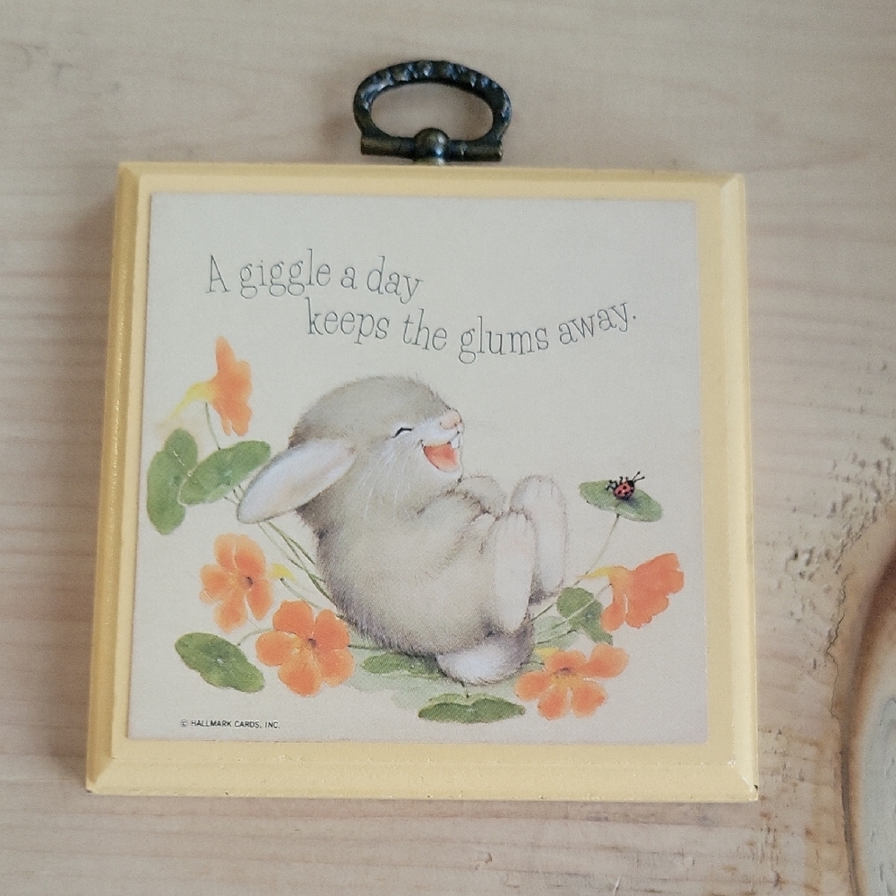 Vintage Hallmark Bunny Plaque